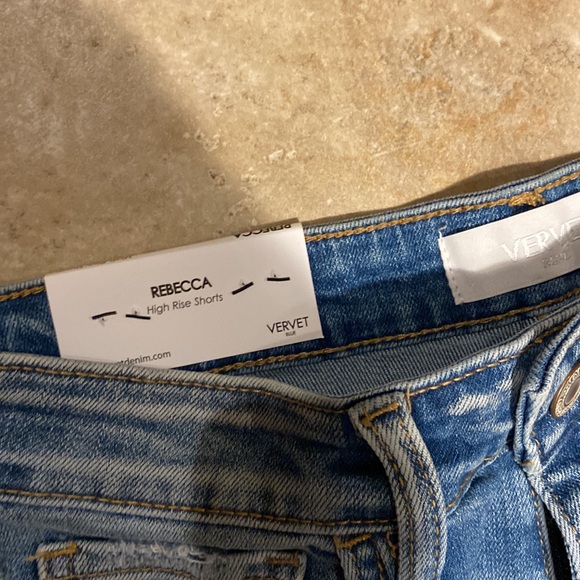 Vervet by Flying Monkey Rebecca Shorts Denim Cut Offs Distressed High Rise NWT - Picture 4 of 6